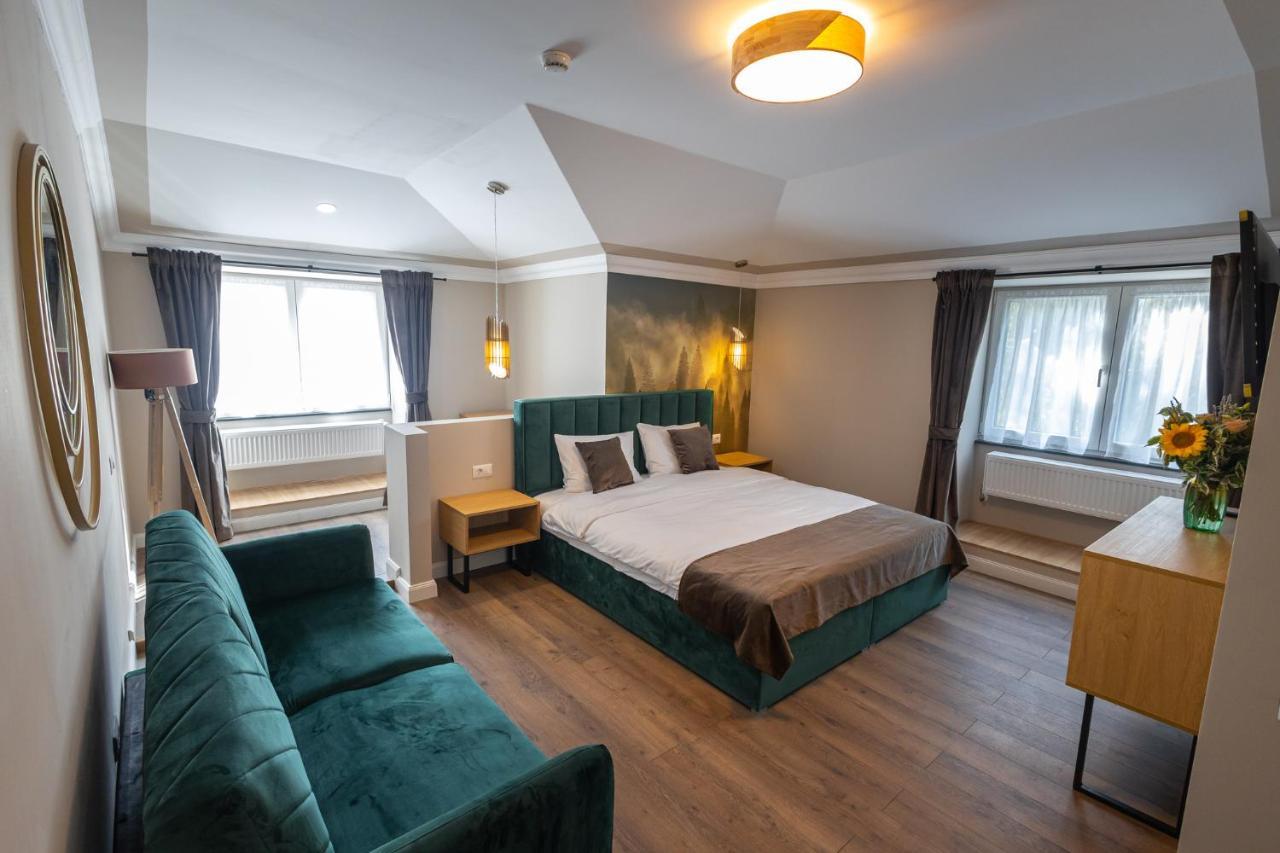 B59 Boutique Hotel 큼홀룸그몰도베네스크 외부 사진