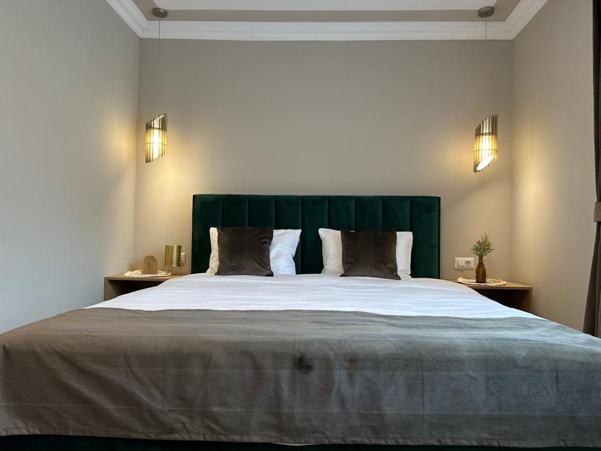B59 Boutique Hotel 큼홀룸그몰도베네스크 외부 사진